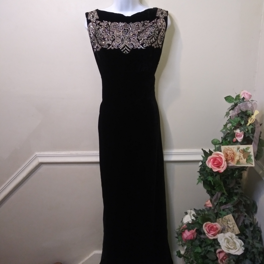 Vintage 1920's Black Velvet Art Deco Style Rhinestone Studded Sheath Dress